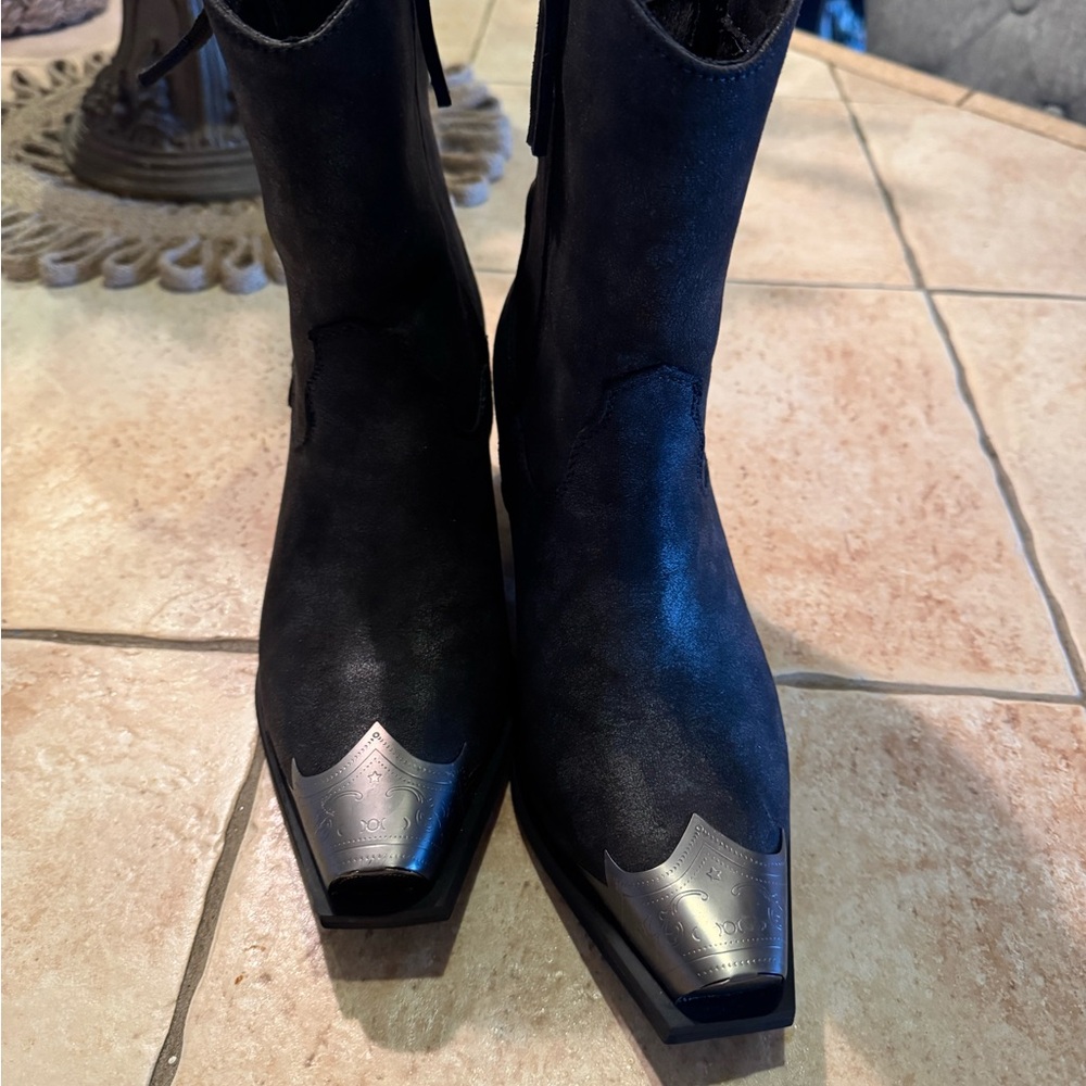Black Western-Inspired Ankle Boots with Silver Toe Caps